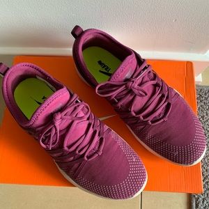 Nike sneakers size 9